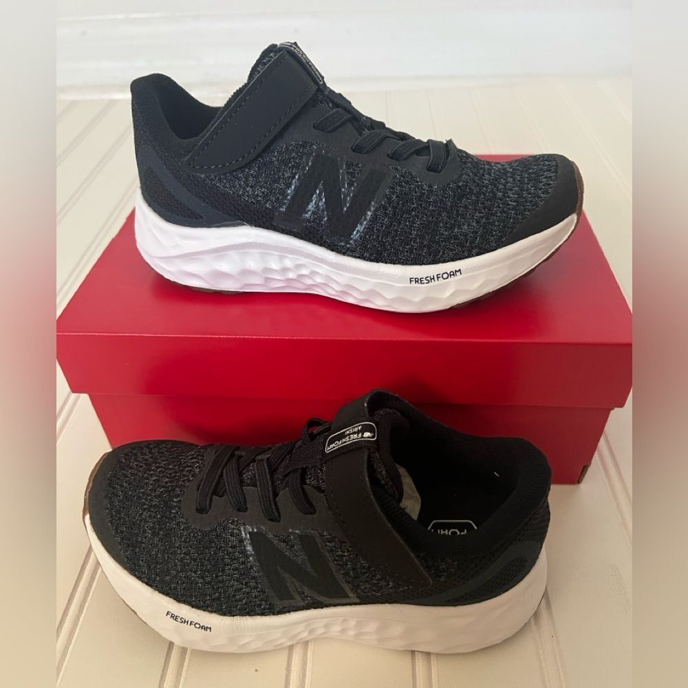 New Balance Fresh Foam Arishi v4 Kids Running Sneaker- Size 11